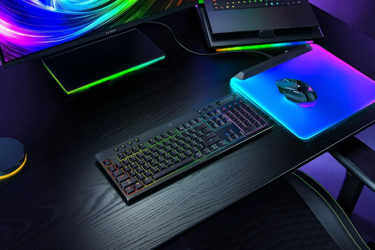 Клавіатура Razer BlackWidow V4 Low-profile HyperSpeed Green Switch Black (RZ03-05270100-R3M1) — фото 9