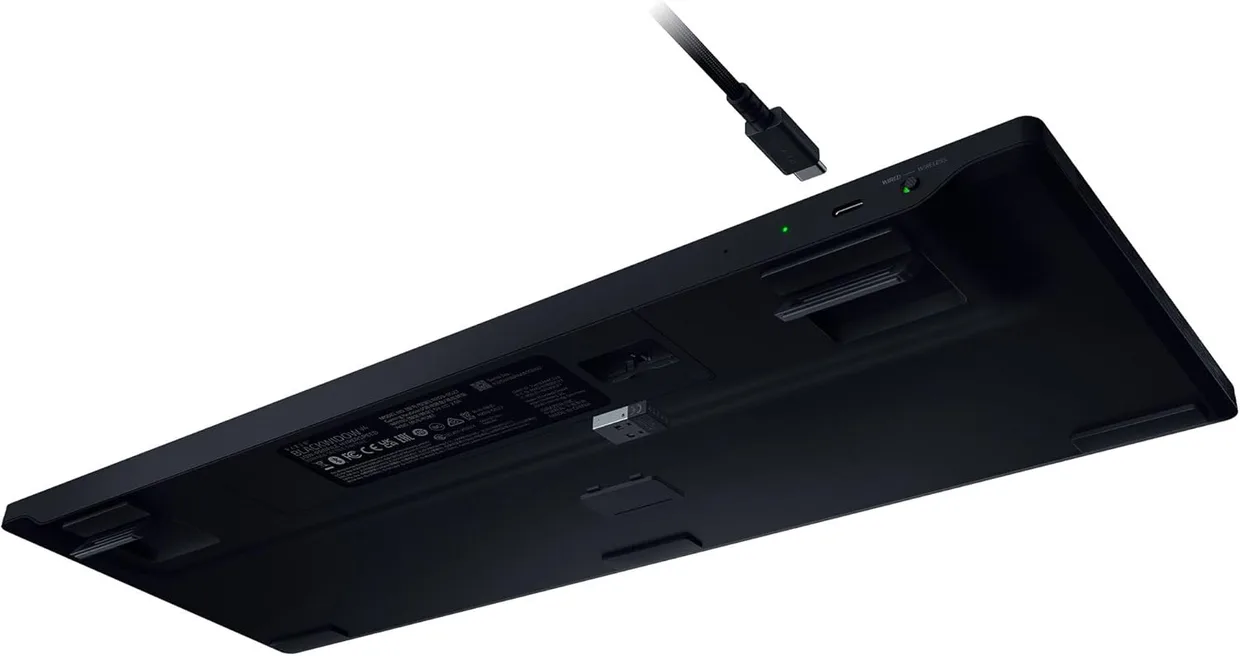 Клавіатура Razer BlackWidow V4 Low-profile HyperSpeed Yellow Switch Black (RZ03-05271500-R3M1) — фото 4