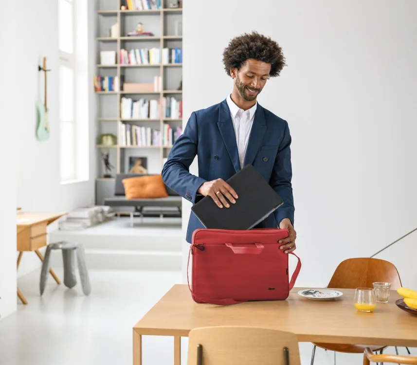 Сумка для ноутбука Trust Bologna Eco 16" Red — фото 3