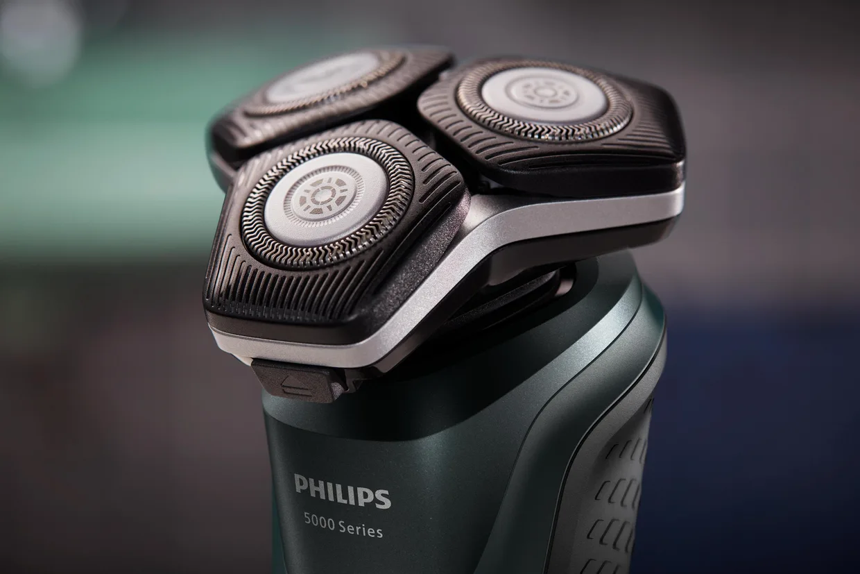 Электробритва Philips Series 5000 S5884/50 черно-зеленый — фото 4