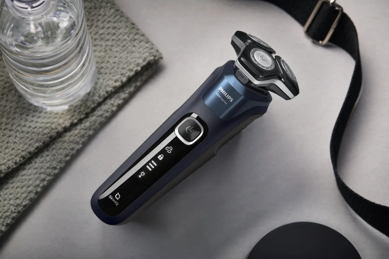 Електробритва Philips Series 5000 S5885/10 чорно-синій — фото 4
