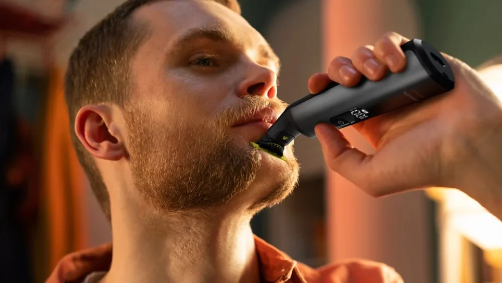 Электробритва-триммер Philips OneBlade Pro 360 QP6652/61 черный — фото 7