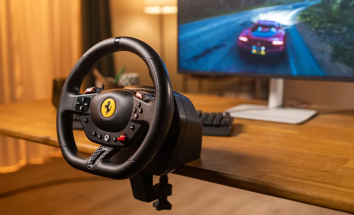 Руль с педалями Thrustmaster T98-X Ferrari 296 GTS для Xbox/ПК — фото 2