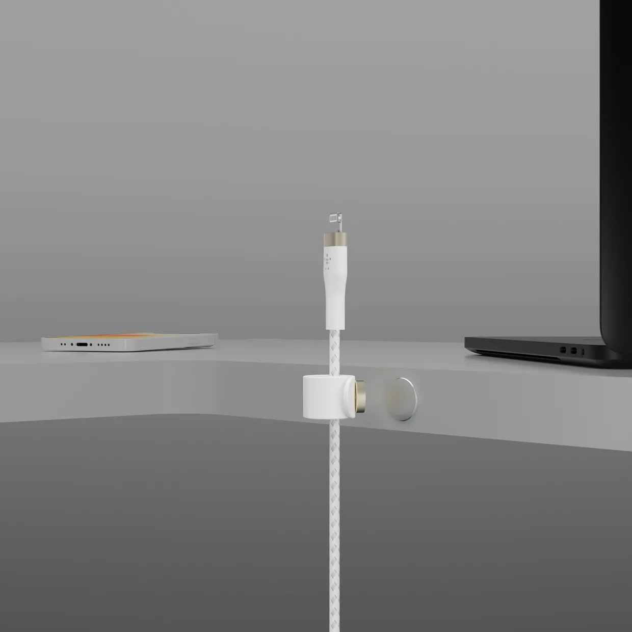Кабель Belkin USB-A – Lightning 12 Вт, силиконовый 1 м белый (CAA010BT1MWH) — фото 4