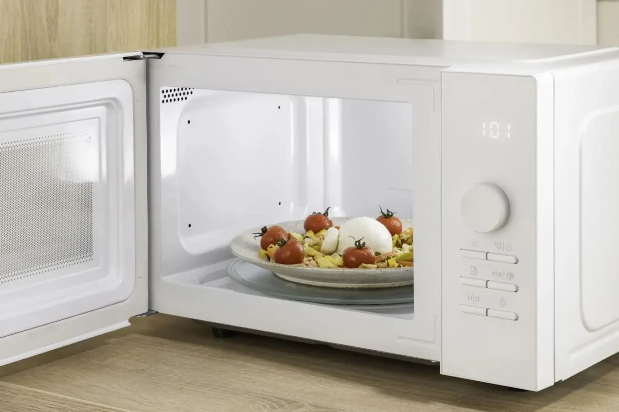 Микроволновая печь Gorenje MO23A3W5 23 л белая — фото 5
