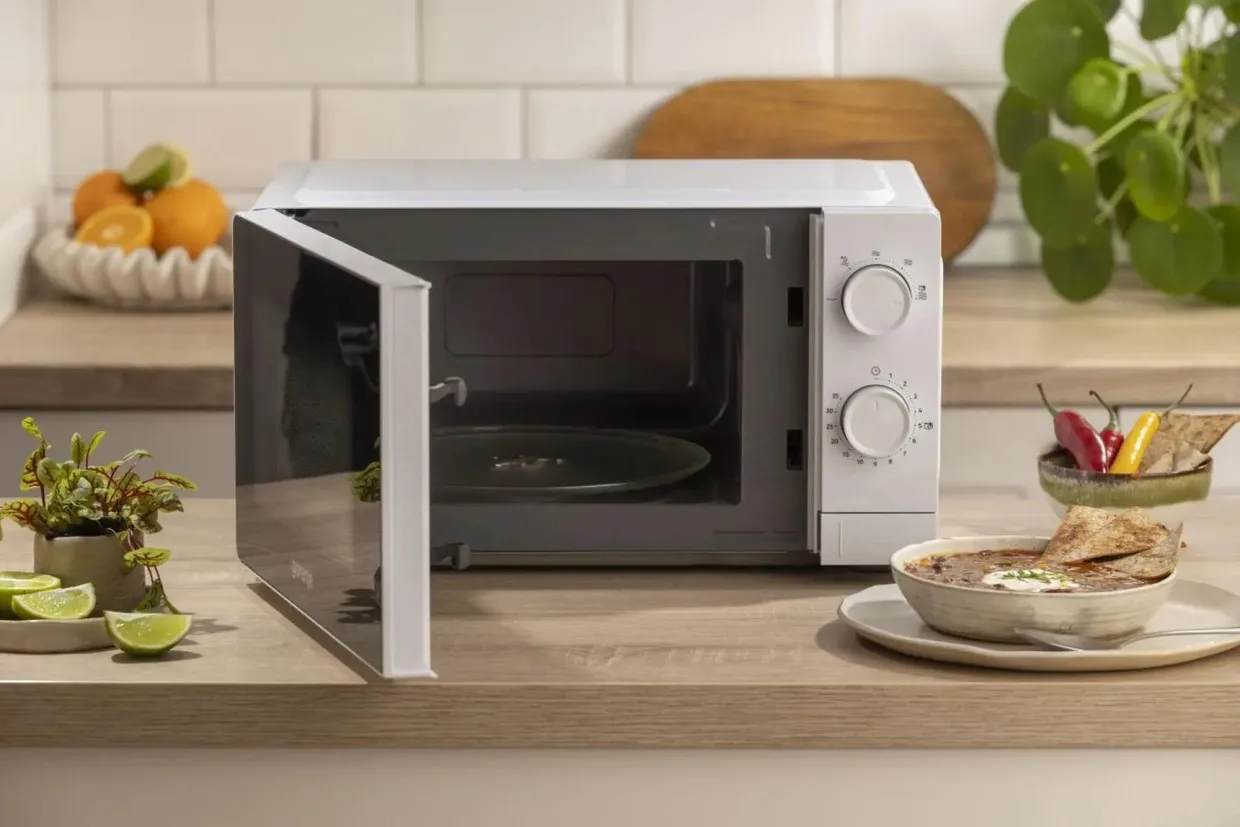 Микроволновая печь Gorenje MO20CE1W5 20 л белая — фото 14