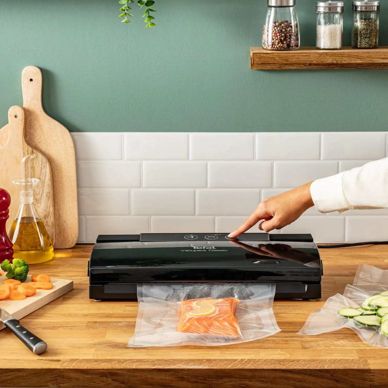Вакууматор Tefal Classic VT2540 чорний — фото 5