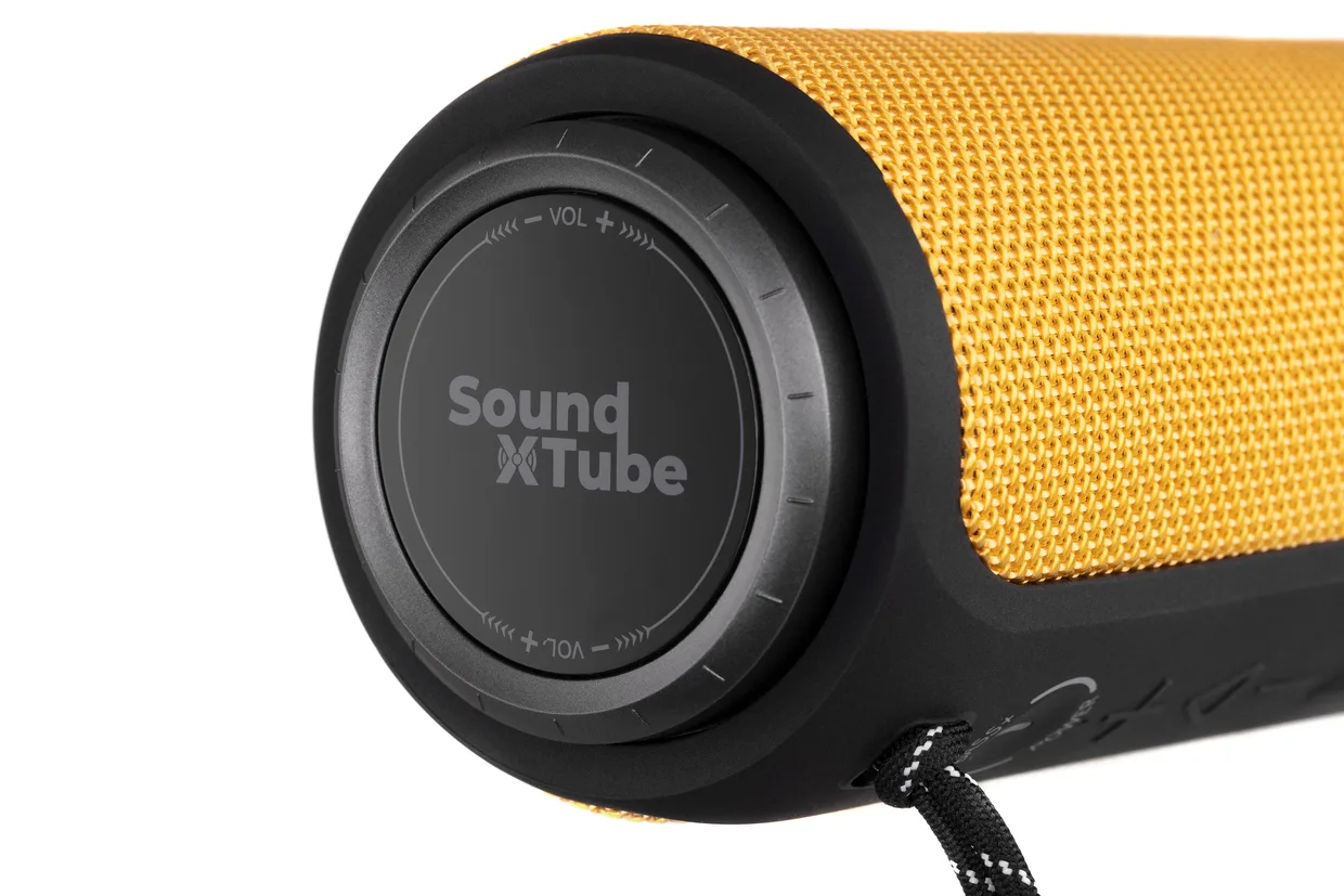 Портативная колонка 2E SoundXTube желтая — фото 5