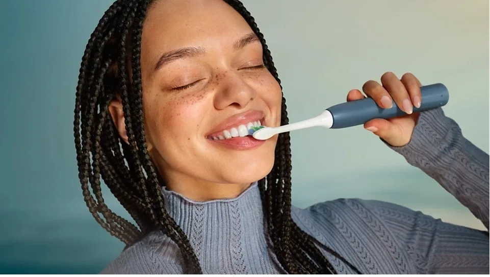 Электрическая зубная щётка Philips Sonicare 2100 HX4022/04 — фото 3