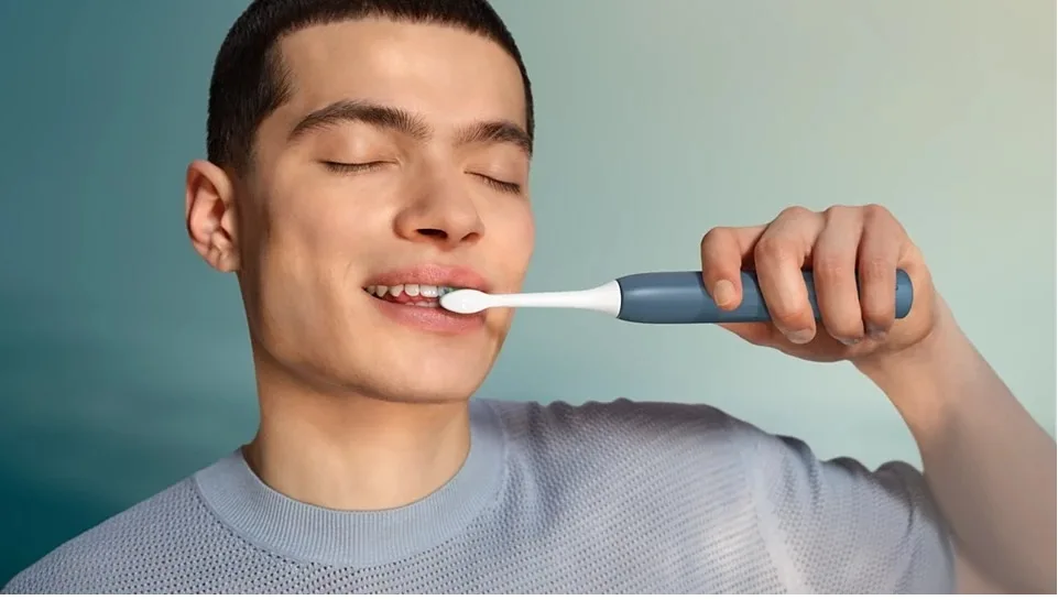 Электрическая зубная щётка Philips Sonicare 2100 HX4022/04 — фото 4