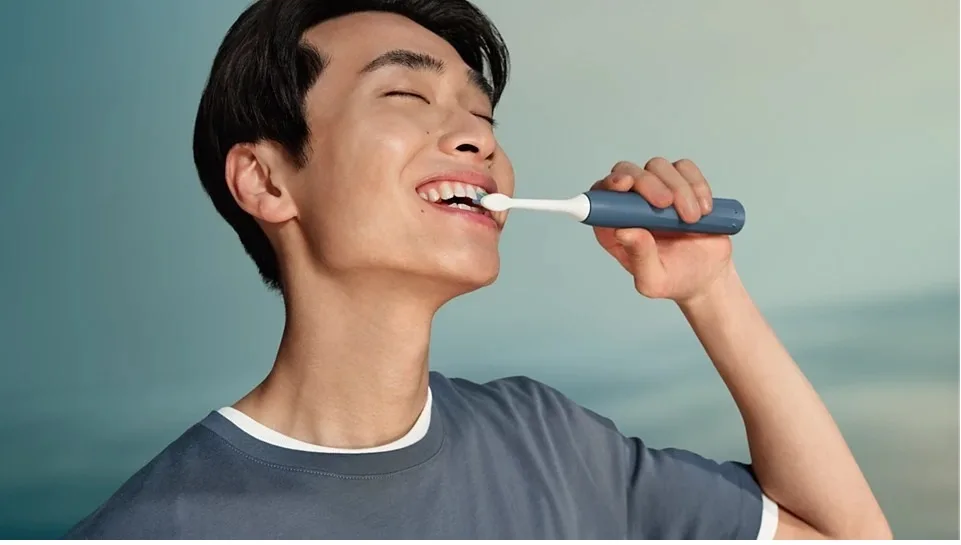 Электрическая зубная щётка Philips Sonicare 2100 HX4022/04 — фото 5