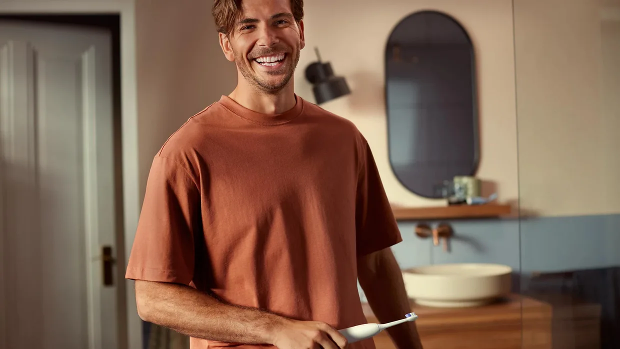 Электрическая зубная щётка Philips Sonicare 6100 HX7400/06 — фото 5