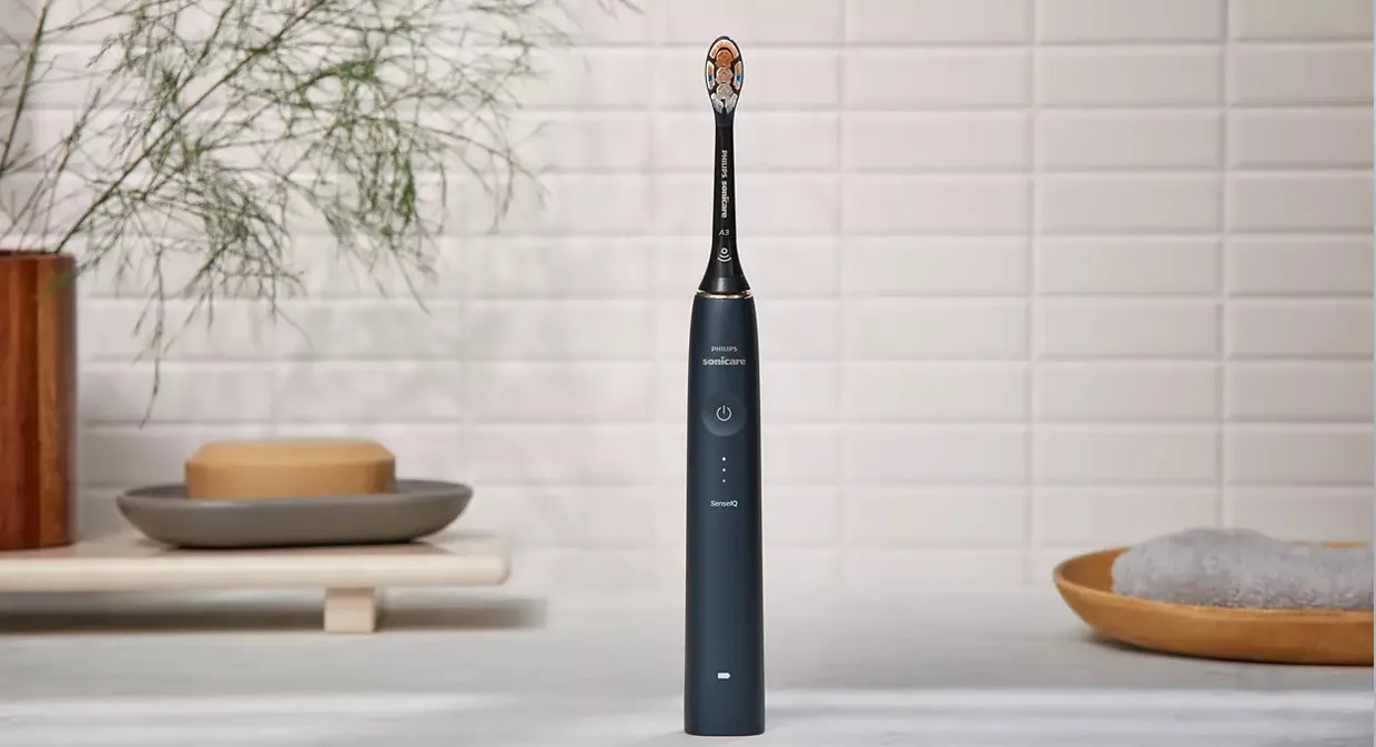 Электрическая зубная щётка Philips Sonicare DiamondClean Prestige 9900 HX9992/12 — фото 6