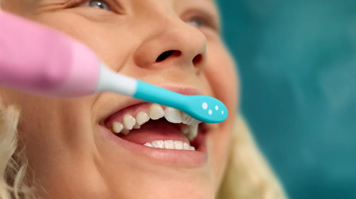Електрична зубна щітка Philips Sonicare For Kids Smart HX6600/41 — фото 8