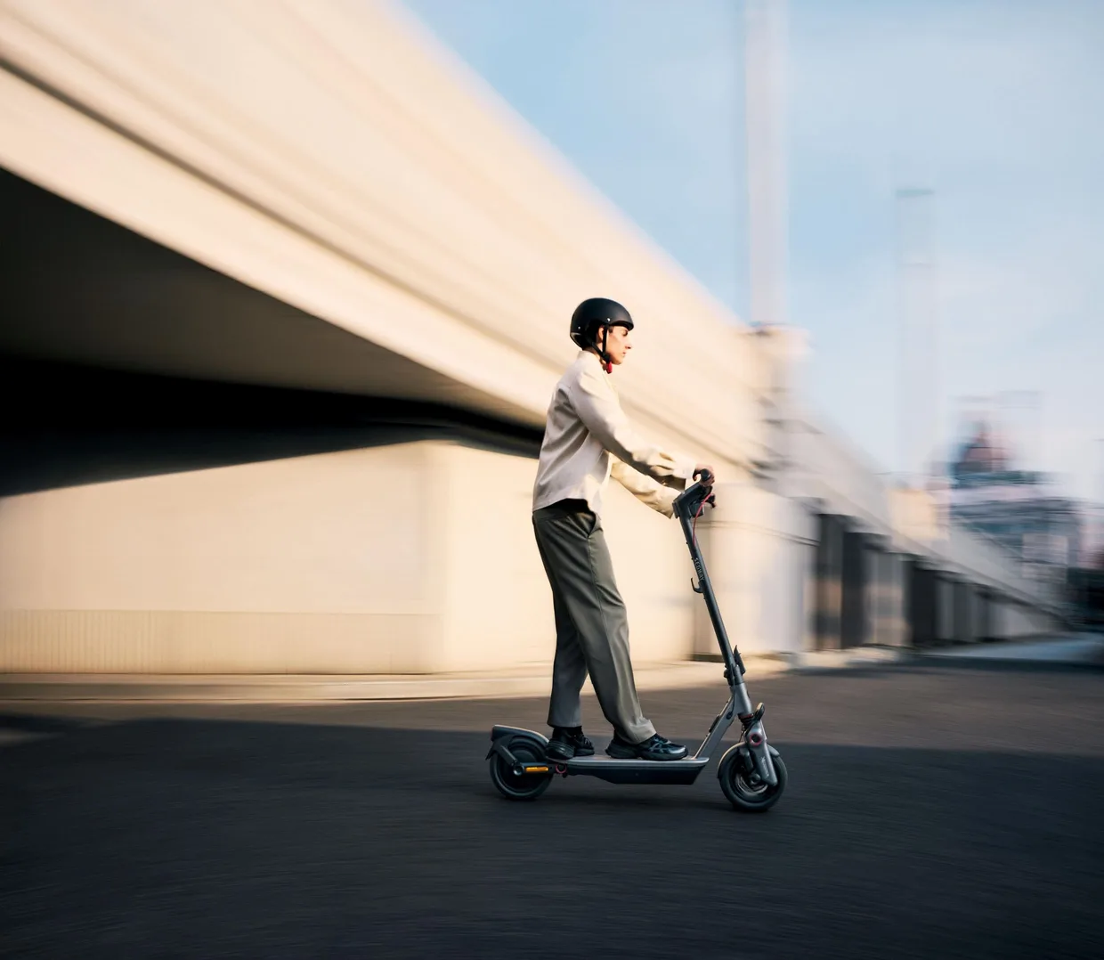 Электросамокат Segway-Ninebot F3 E серый (AA.05.17.01.0005) — фото 2
