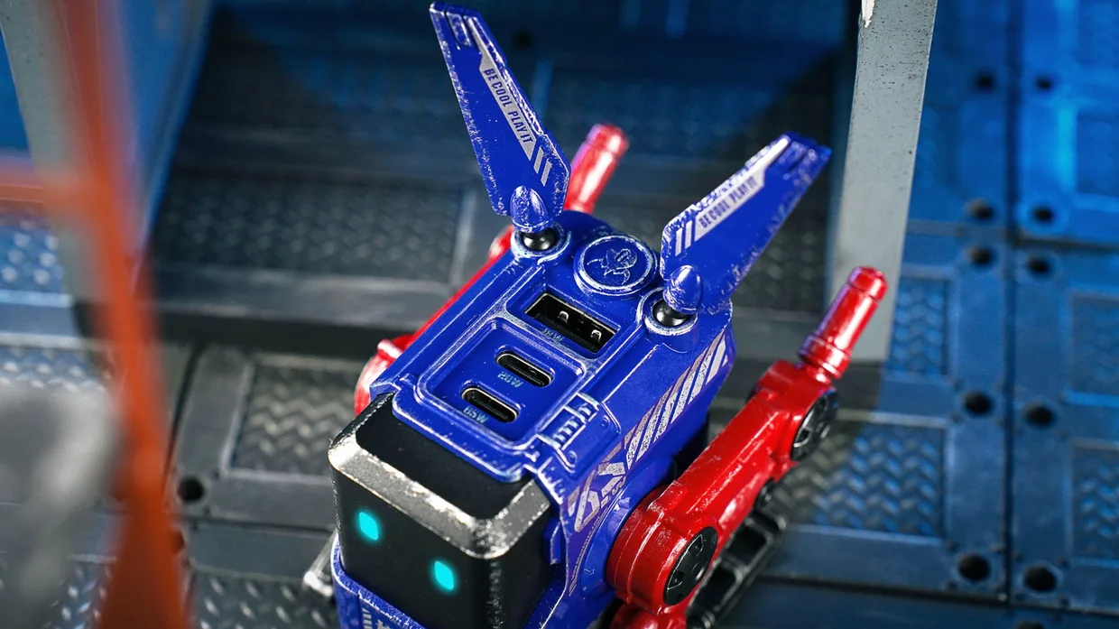 Мережевий зарядний пристрій GravaStar Alpha65 65 Вт GaN 2×USB-C + USB-A War-Damaged Blaze Blue — фото 16