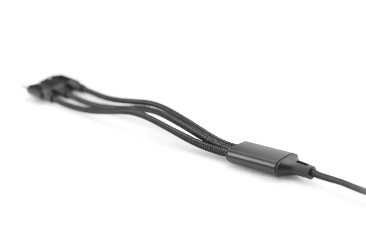 Кабель Digitus USB-A – USB-C / micro-USB / Lightning 3-в-1 1 м черный (AK-300160-010-S) — фото 3