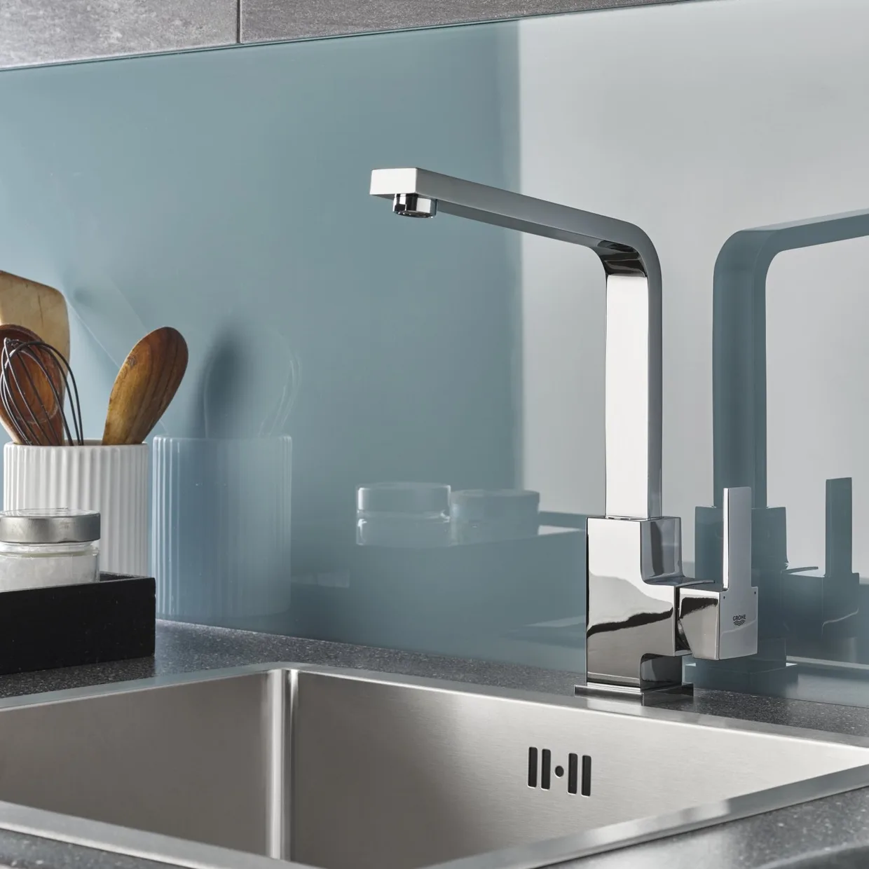 Смеситель для кухни GROHE Sail Cube с высоким поворотным изливом, хром (31393000) — фото 4