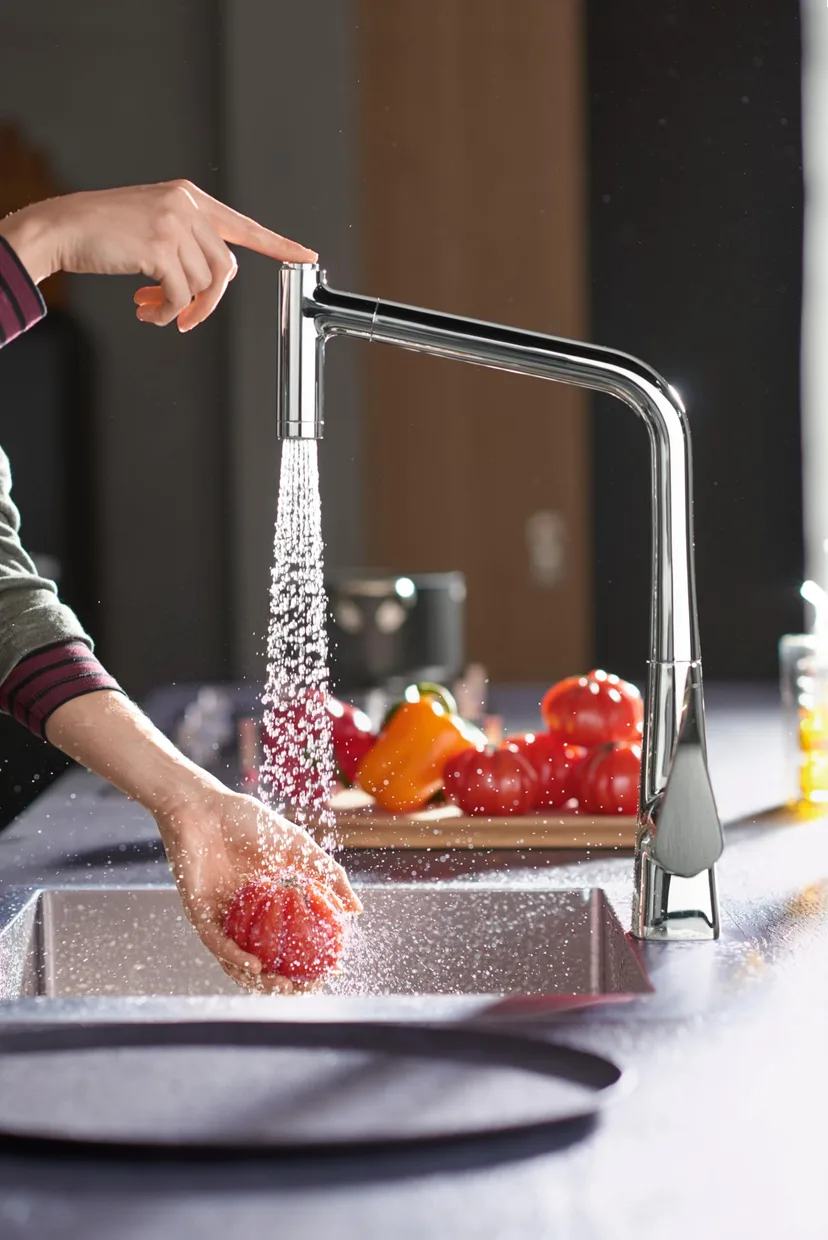 Смеситель для кухни hansgrohe Metris M71 320 с выдвижной лейкой, хром (73801000) — фото 8