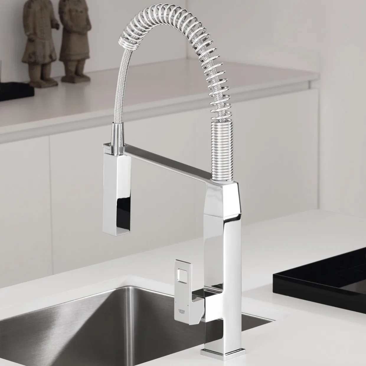 Смеситель для кухни GROHE Eurocube с пружинным изливом и душем SpeedClean, хром (31395000) — фото 3