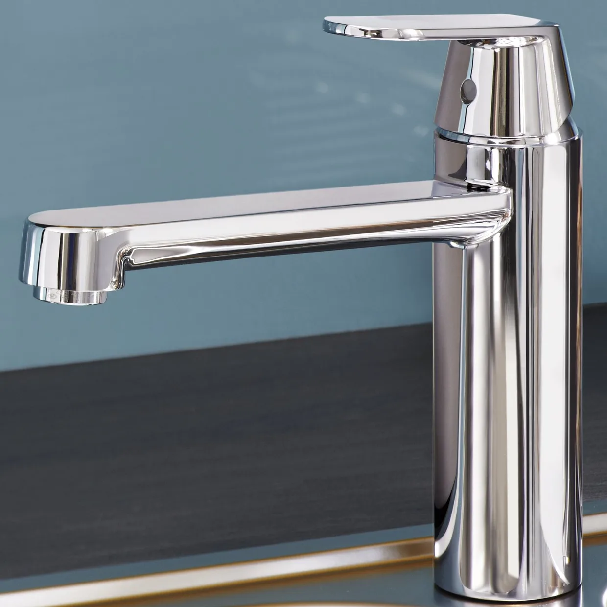 Змішувач для кухні GROHE Eurosmart Cosmopolitan з поворотним виливом середньої висоти, хром (30193000) — фото 2