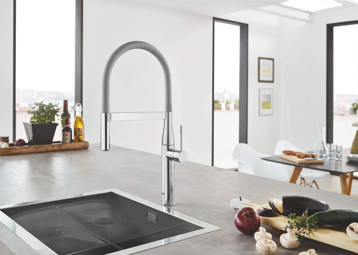 Смеситель для кухни GROHE Essence с пружинным изливом и выдвижной лейкой, хром (30294000) — фото 6