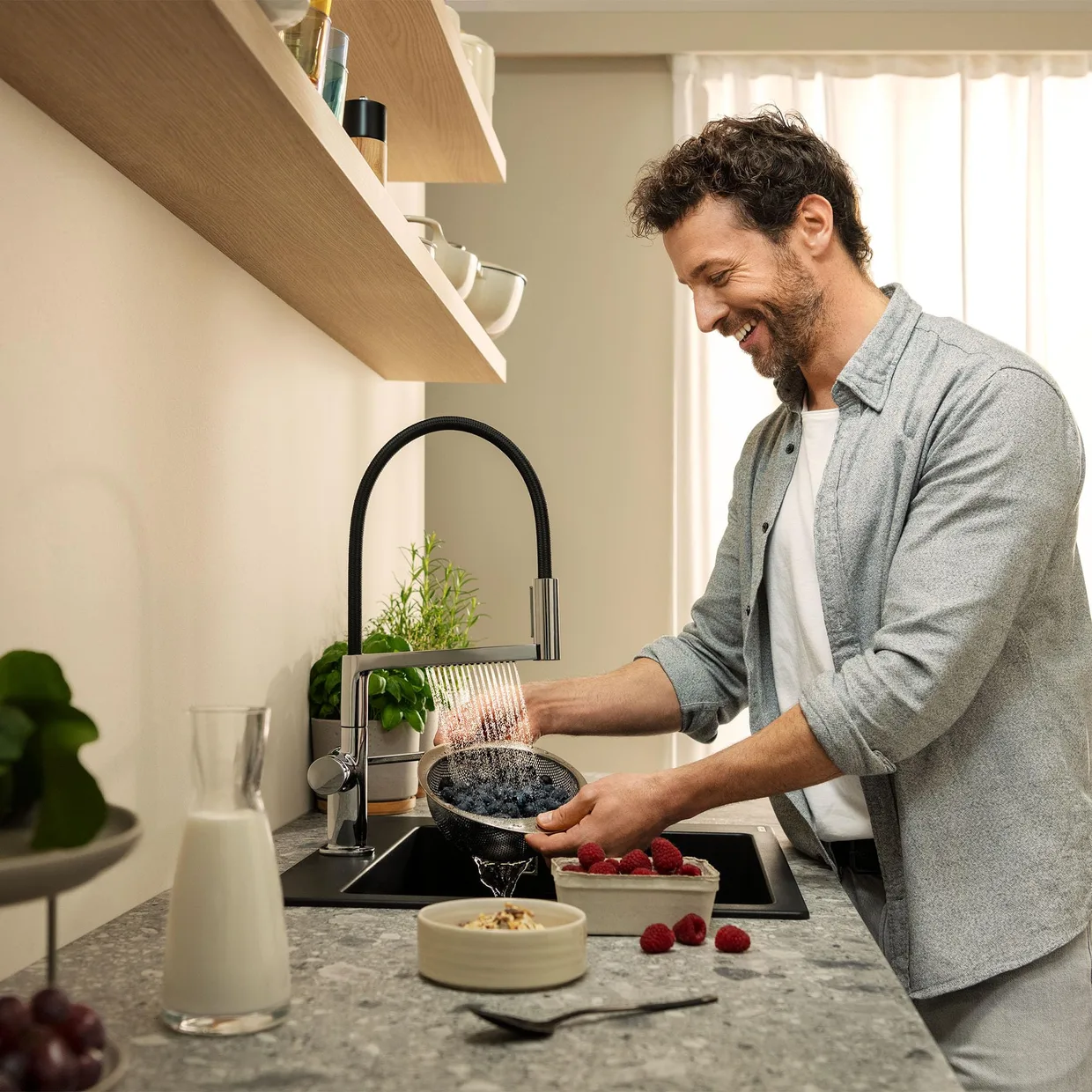 Смеситель для кухни hansgrohe Talis Select M54 PowderSpray полупрофессиональный, 3 режима, с кнопкой Select, хром (72861000) — фото 10