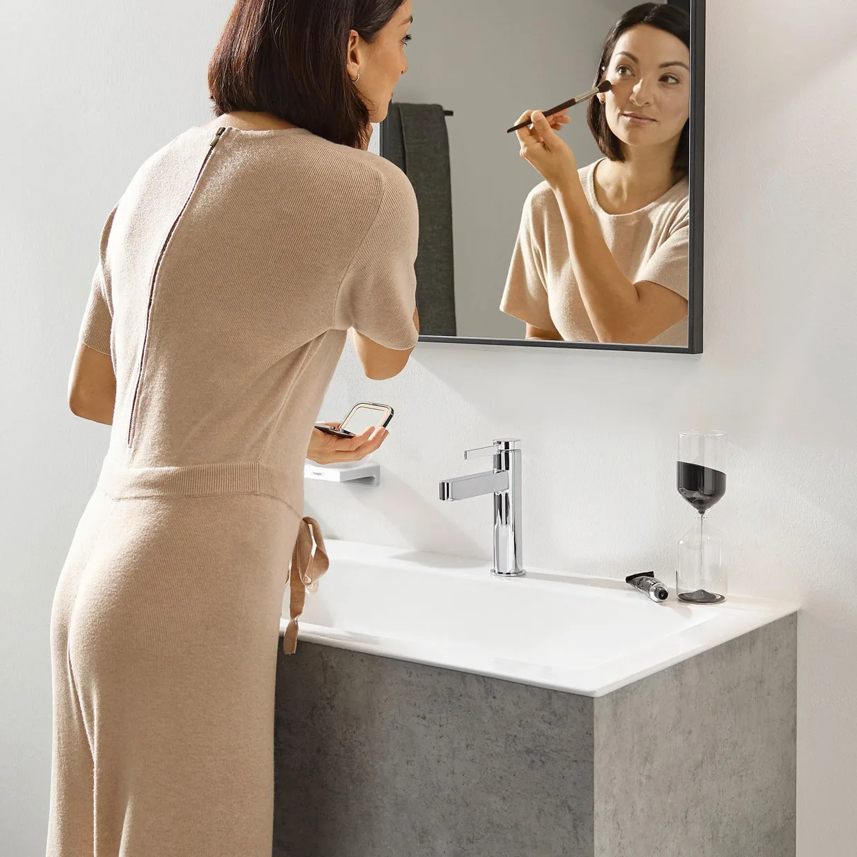 Смеситель для раковины hansgrohe Finoris 110 с донным клапаном Push-Open, хром (76023000) — фото 2