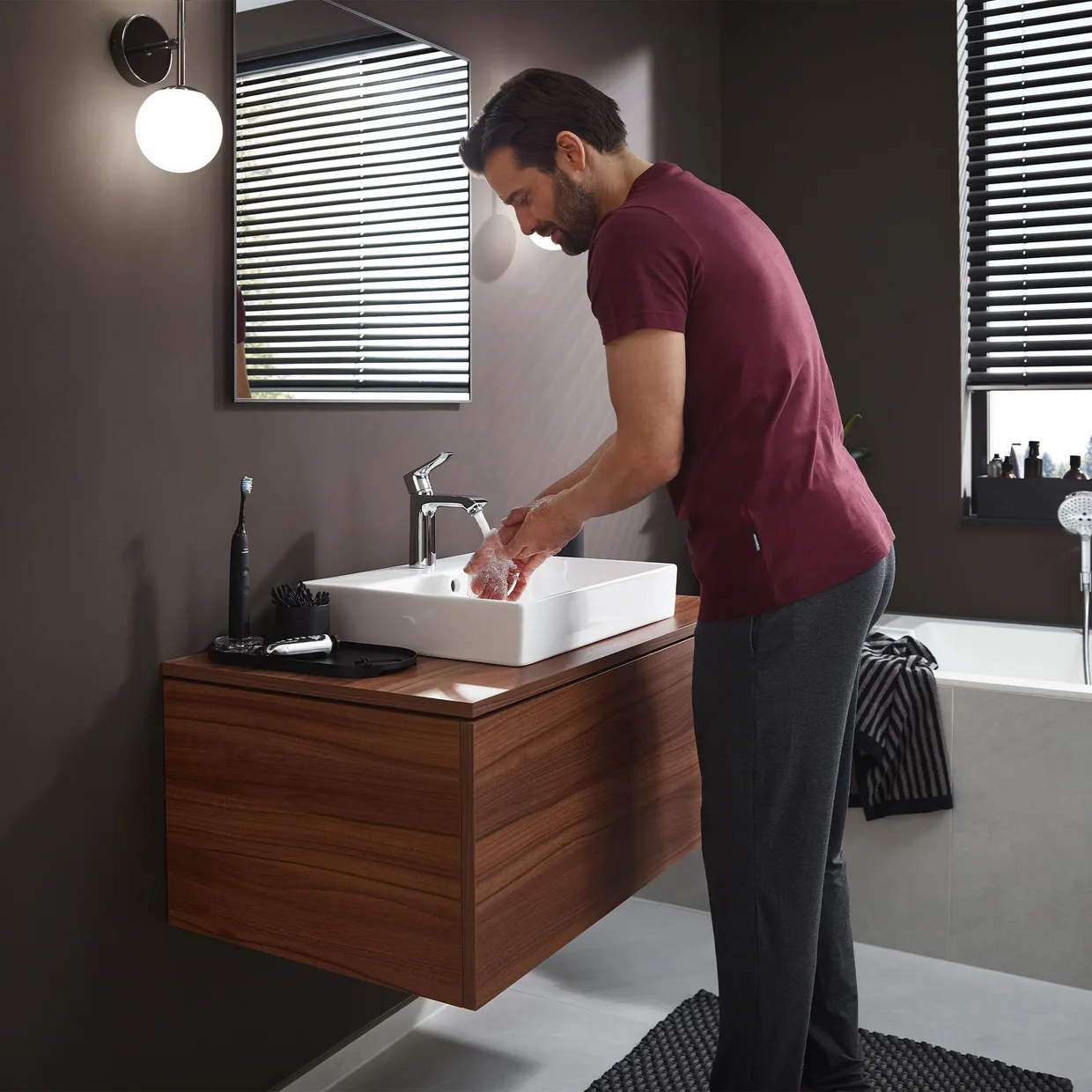 Смеситель для раковины hansgrohe Metris 110 без донного клапана, хром (31084000) — фото 6