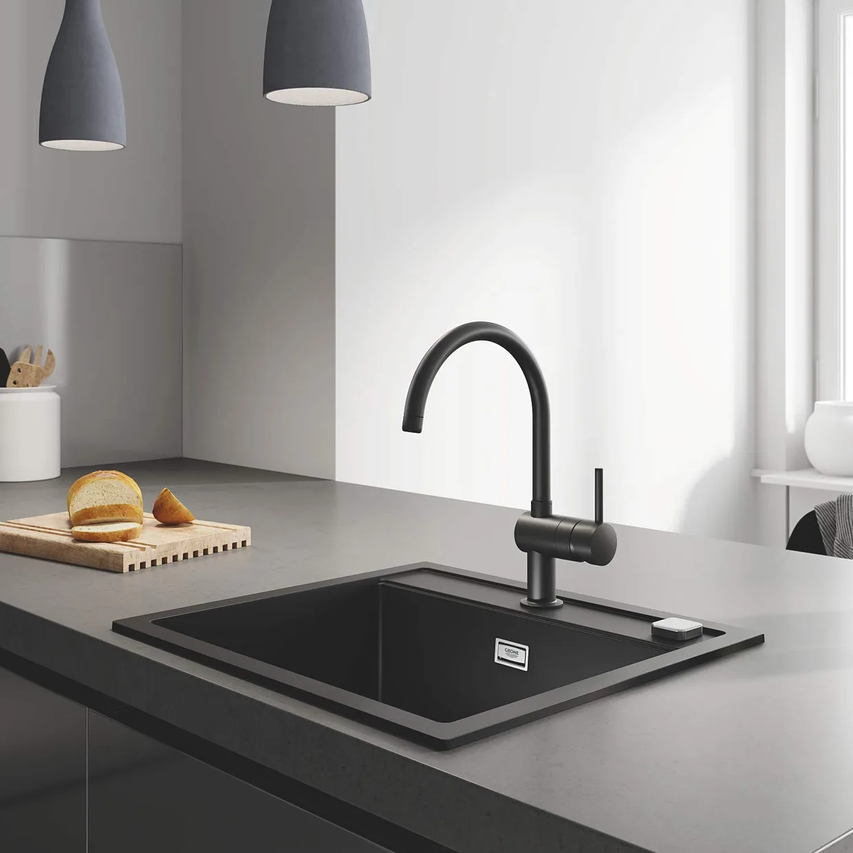 Смеситель для кухни GROHE Minta с высоким C-образным изливом, Velvet Black (32917KS0) — фото 2