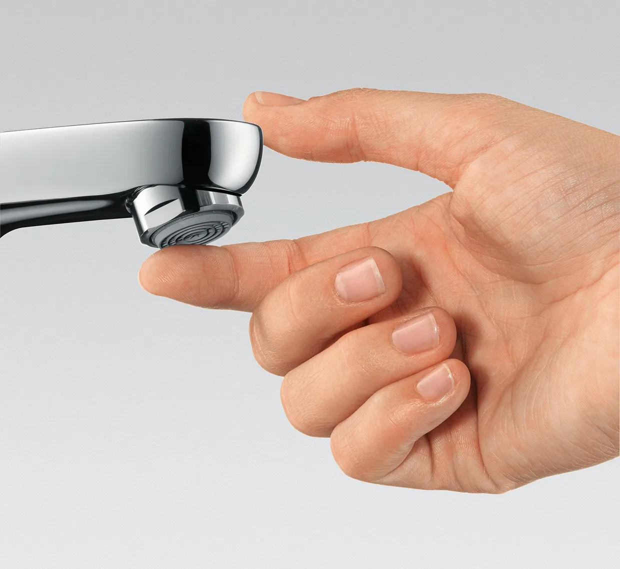 Змішувач для раковини hansgrohe Focus 230 високий, для накладної раковини, без донного клапана, хром (31532000) — фото 2