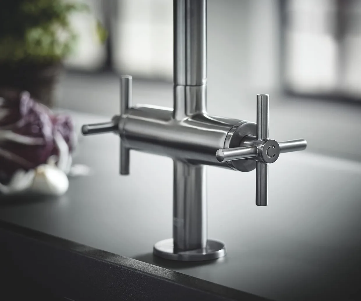 Змішувач для кухні двовентильний GROHE Atrio з C-подібним виливом, Supersteel (30362DC0) — фото 4