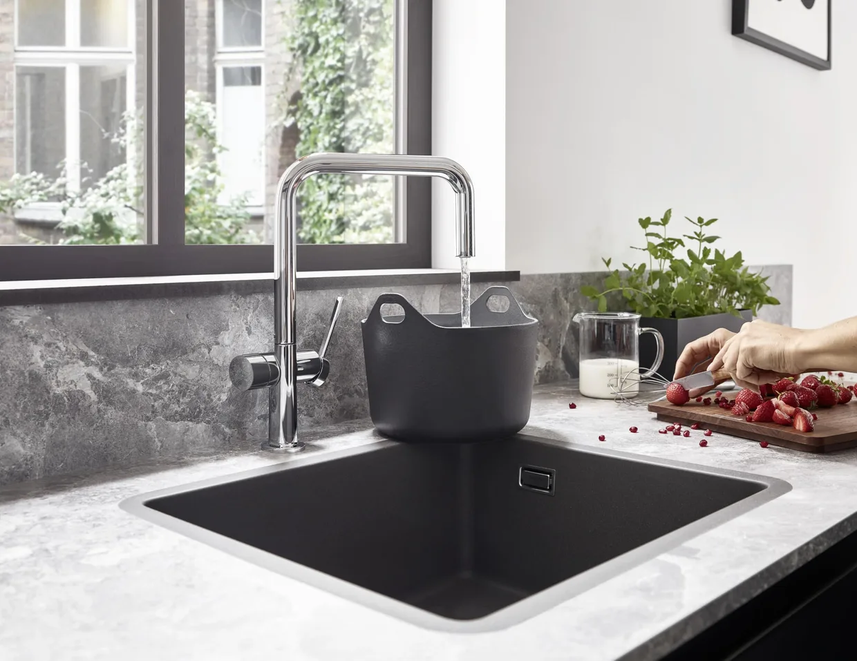 Смеситель для кухни hansgrohe Talis M54 U 220 с вентилем для стиральной или посудомоечной машины, хром (72807000) — фото 3