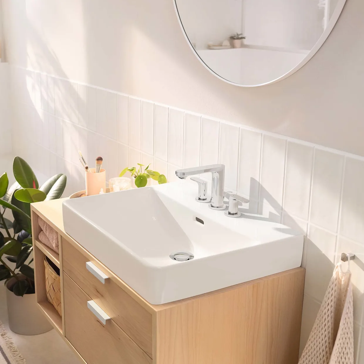 Смеситель для раковины hansgrohe Rebris S 110 на 3 отверстия с донным клапаном, хром (72530000) — фото 4