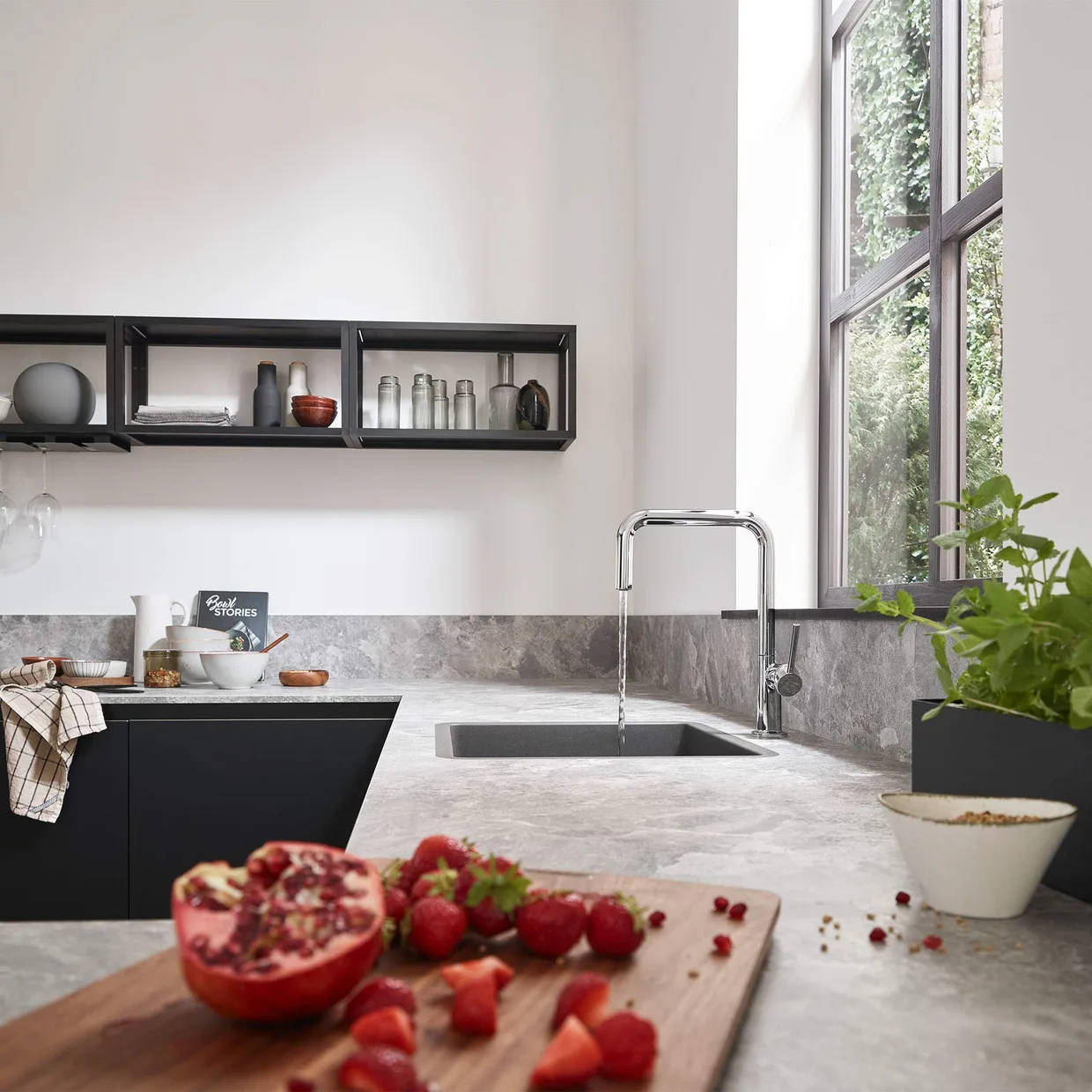 Смеситель для кухни hansgrohe Talis M54 U 220, хром (72806000) — фото 2