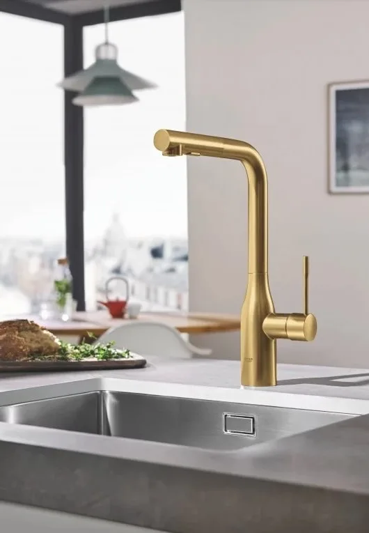 Смеситель для кухни GROHE Essence с выдвижной лейкой, Cool Sunrise Brushed (30270GN0) — фото 3