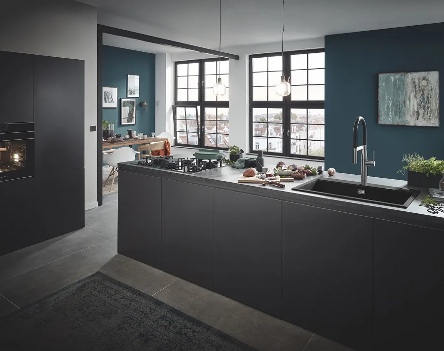 Смеситель для кухни GROHE Essence с пружинным изливом и выдвижной лейкой, Supersteel (30294DC0) — фото 3