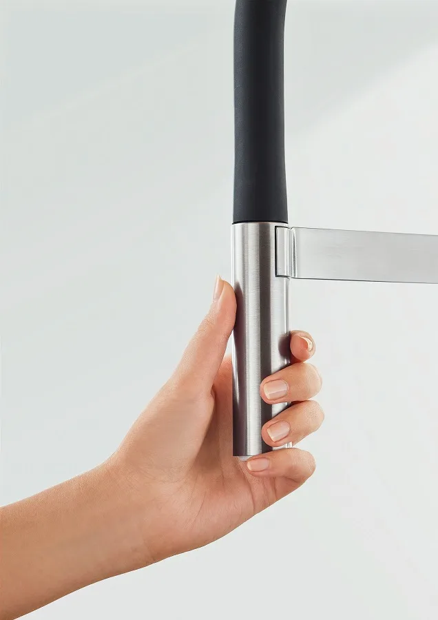 Смеситель для кухни GROHE Essence с пружинным изливом и выдвижной лейкой, Supersteel (30294DC0) — фото 7