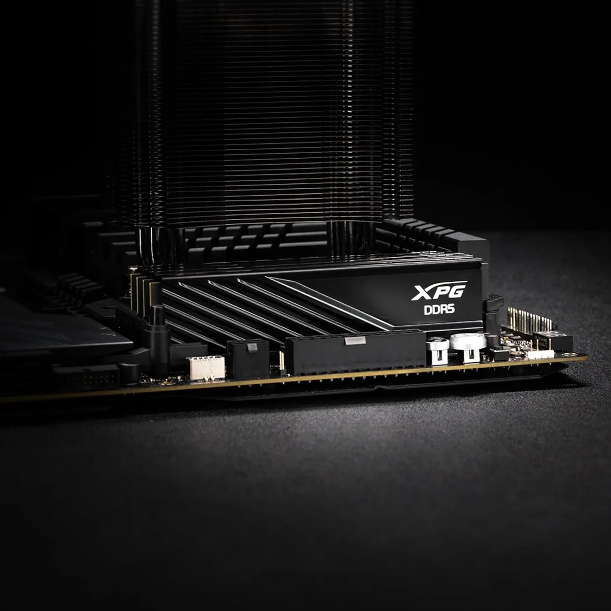 Оперативная память ADATA XPG Lancer Blade DDR5 2x16GB/5600 (AX5U5600C4616G-DTLABBK) — фото 4